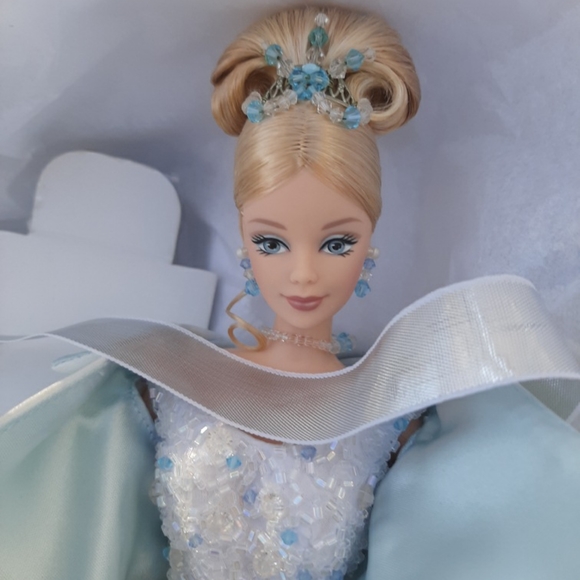 Barbie Crystal JUBILEE  50th Anniversary - Picture 8 of 15